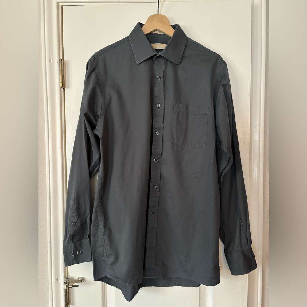 Michael Kors Men’s Button Down shirt - excellent condition